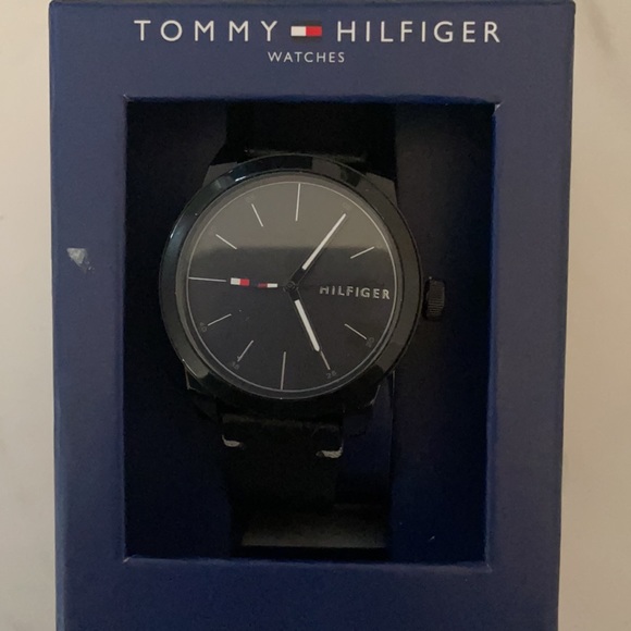 Men Watch - Picture 2 of 2